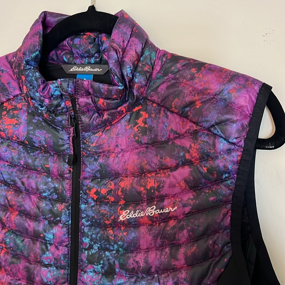 Eddie Bauer Puffy Vest - Picture 2 of 3